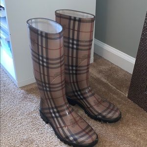 Burberry rain-boots